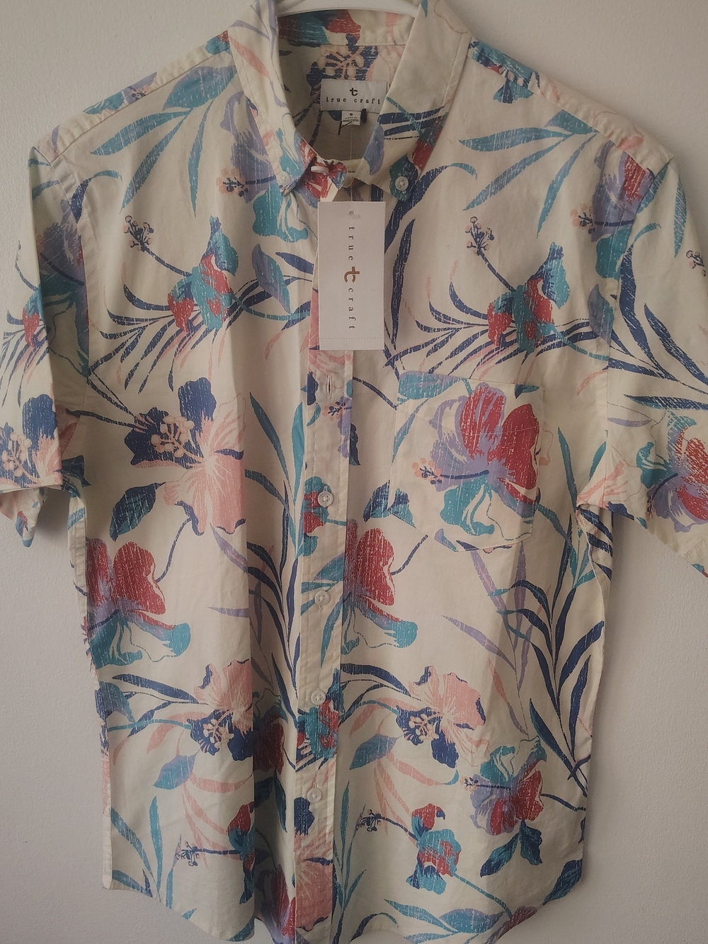 True Craft Cream Floral Short-Sleeve Button-Down with Blue & Coral Print